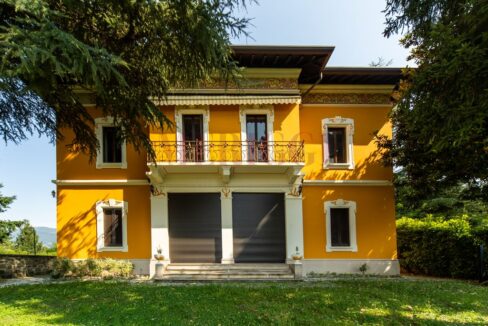 facciata lato sud - villa Oggiono - vendita - Meriggi