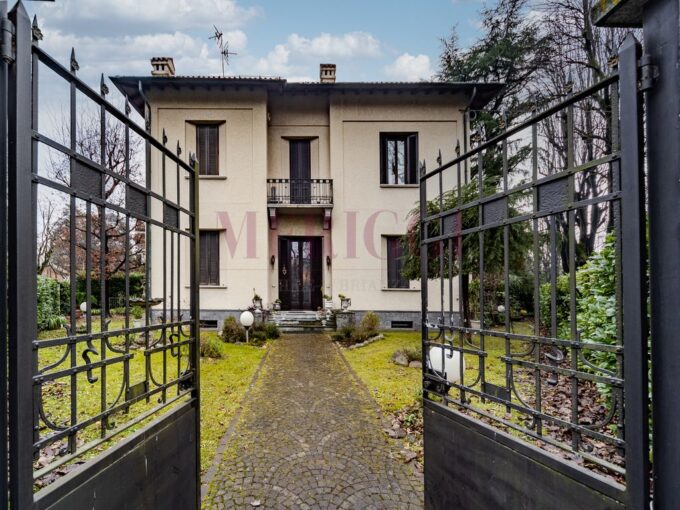 facciata principale - villa cusano milanino - vendita - meriggi