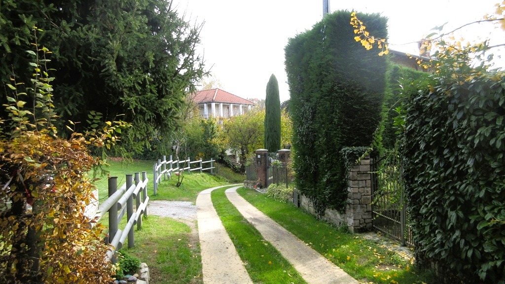 strada ingresso - villa Missaglia - Meriggi