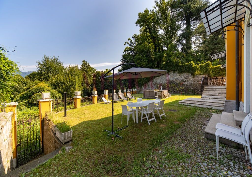 terrazza lato nord - villa Oggiono - vendita - Meriggi