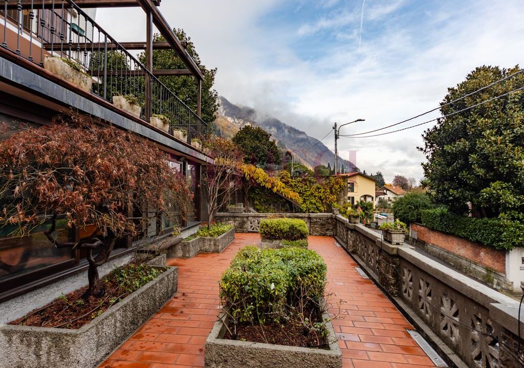 terrazzo - villa oliveto lario - vendita - meriggi